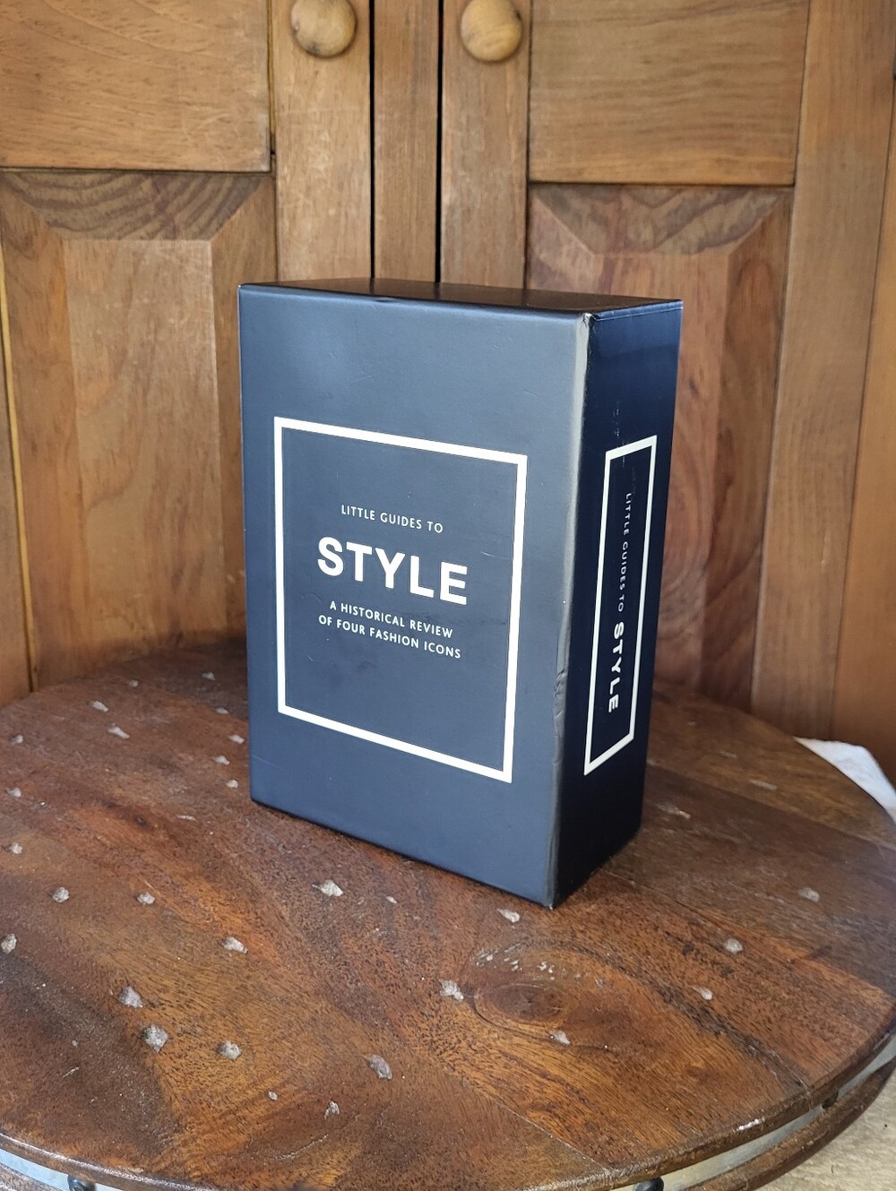 Style Little Guides Box Set - Picture 8 of 13